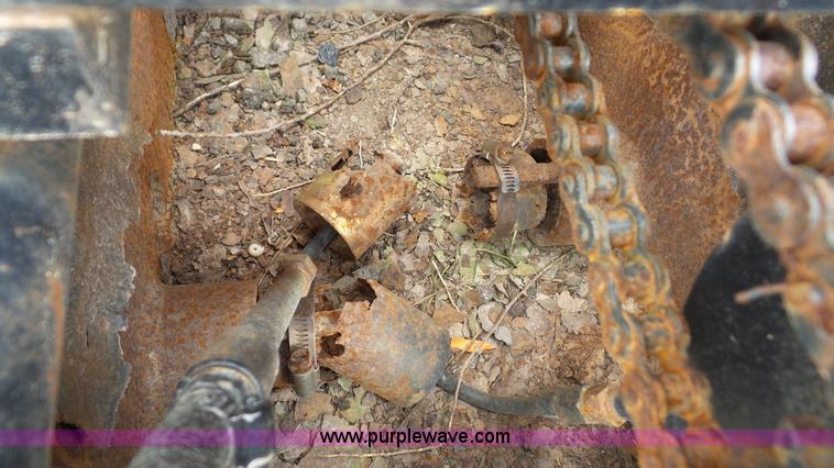 image for item K4502 LeeBoy L8000T paver