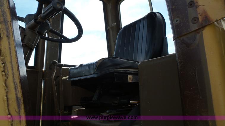 image for item K4508 1978 Caterpillar 930 wheel loader