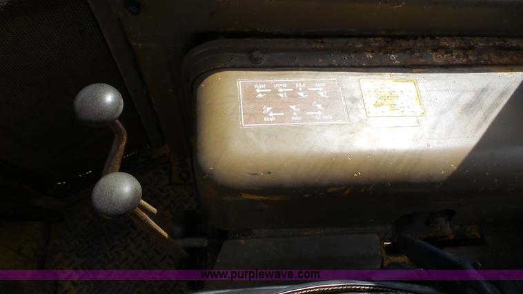 image for item K4508 1978 Caterpillar 930 wheel loader