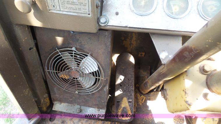 image for item K4508 1978 Caterpillar 930 wheel loader