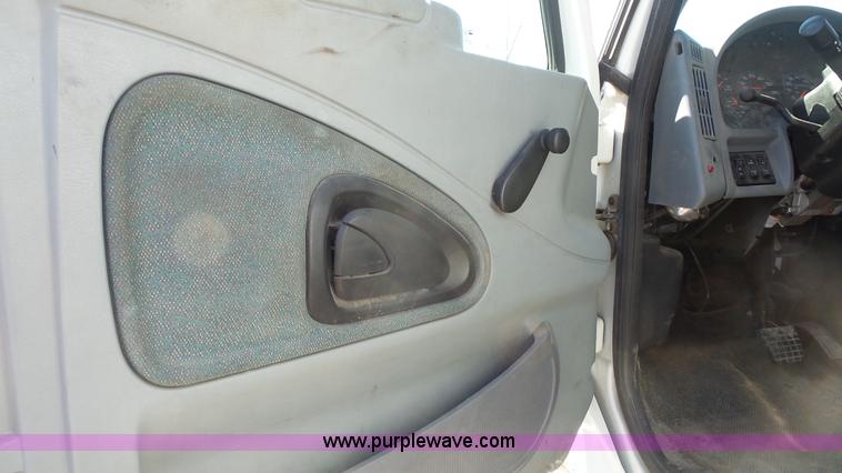 image for item K5110 2006 International DuraStar 4300 water truck