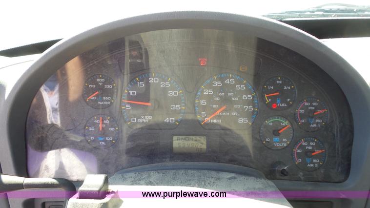 image for item K5110 2006 International DuraStar 4300 water truck