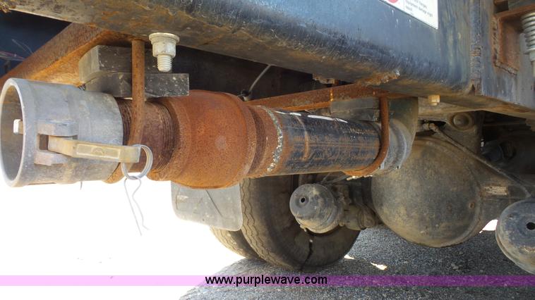 image for item K5110 2006 International DuraStar 4300 water truck