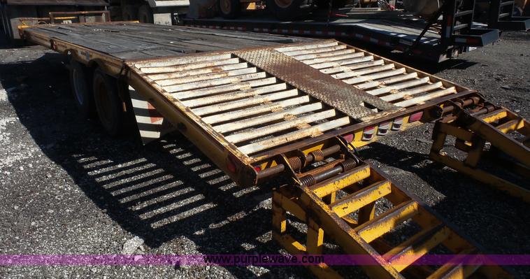 image for item K5111 1990 CZ Engineering C218KT equipment trailer