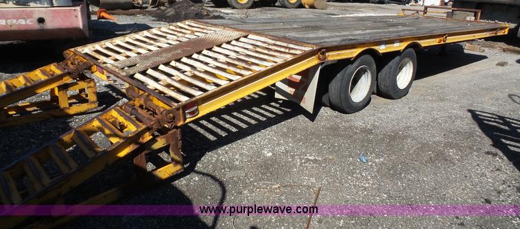 image for item K5111 1990 CZ Engineering C218KT equipment trailer
