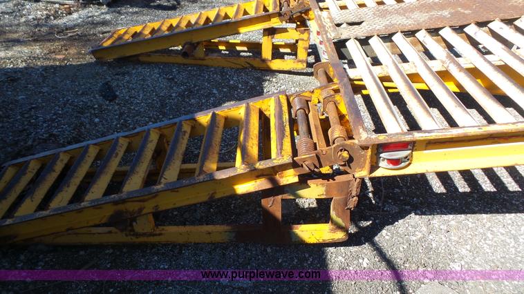 image for item K5111 1990 CZ Engineering C218KT equipment trailer