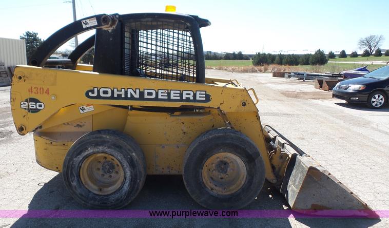 image for item K5142 2000 John Deere 260 skid steer