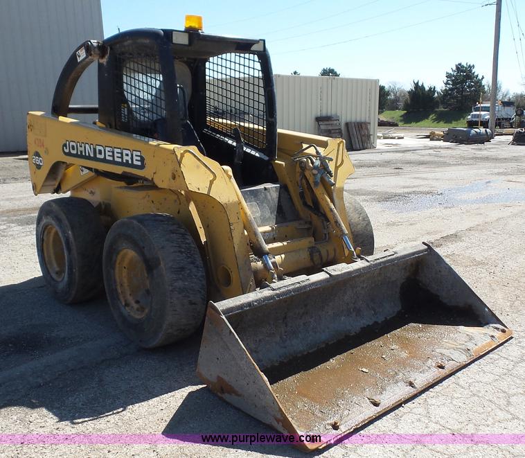 image for item K5142 2000 John Deere 260 skid steer