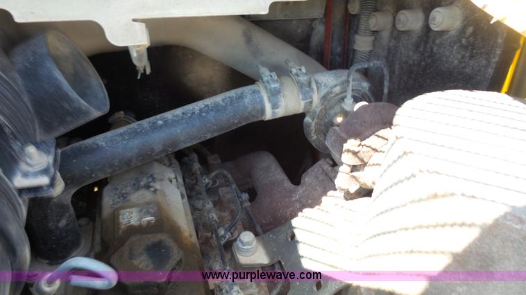 image for item K5142 2000 John Deere 260 skid steer