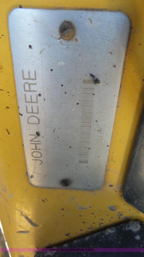 image for item K5142 2000 John Deere 260 skid steer