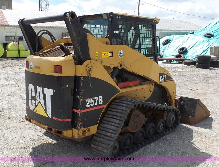 image for item K7983 2005 Caterpillar 257B skid steer