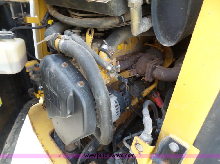 image for item K7983 2005 Caterpillar 257B skid steer