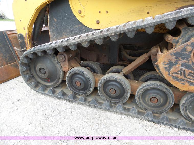 image for item K7983 2005 Caterpillar 257B skid steer