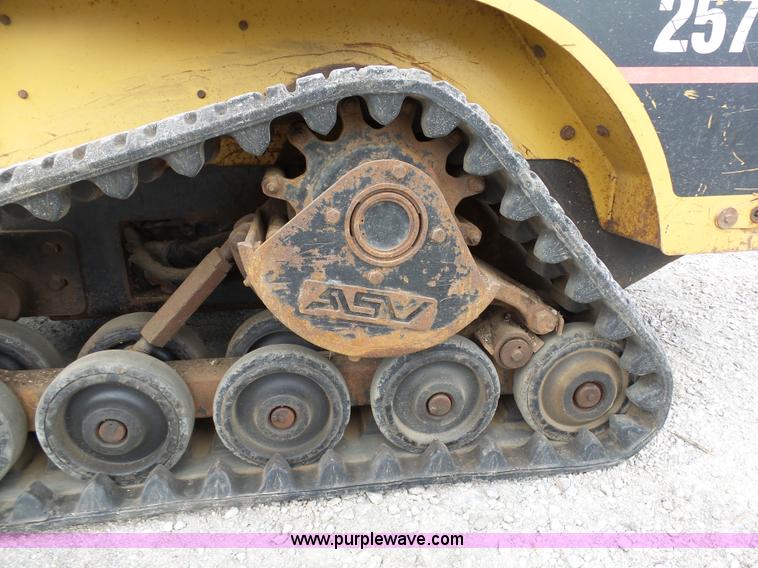 image for item K7983 2005 Caterpillar 257B skid steer