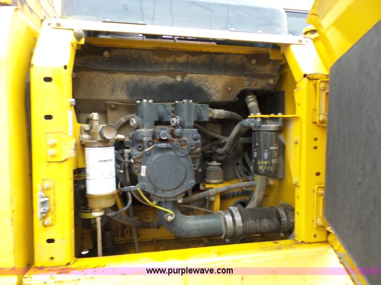 image for item K7998 2009 Komatsu PC160LC excavator
