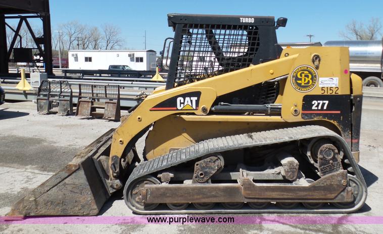 image for item L3161 2003 Caterpillar 277 skid steer