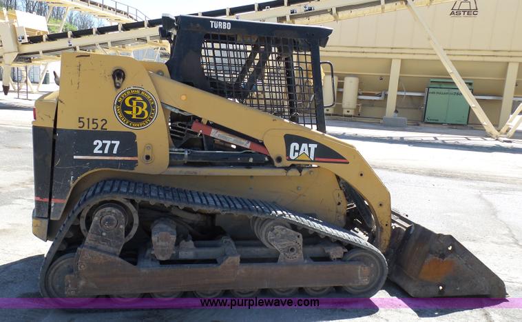 image for item L3161 2003 Caterpillar 277 skid steer