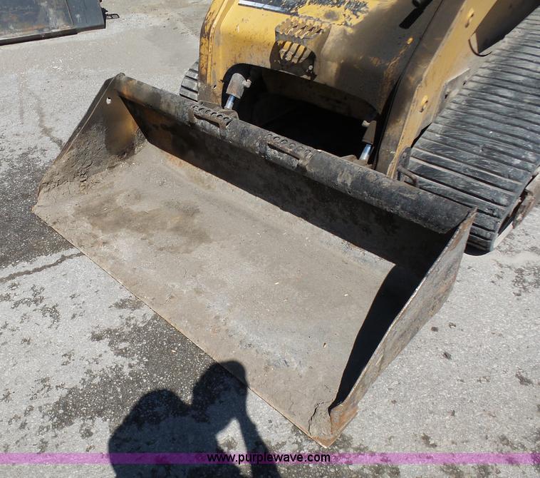 image for item L3161 2003 Caterpillar 277 skid steer