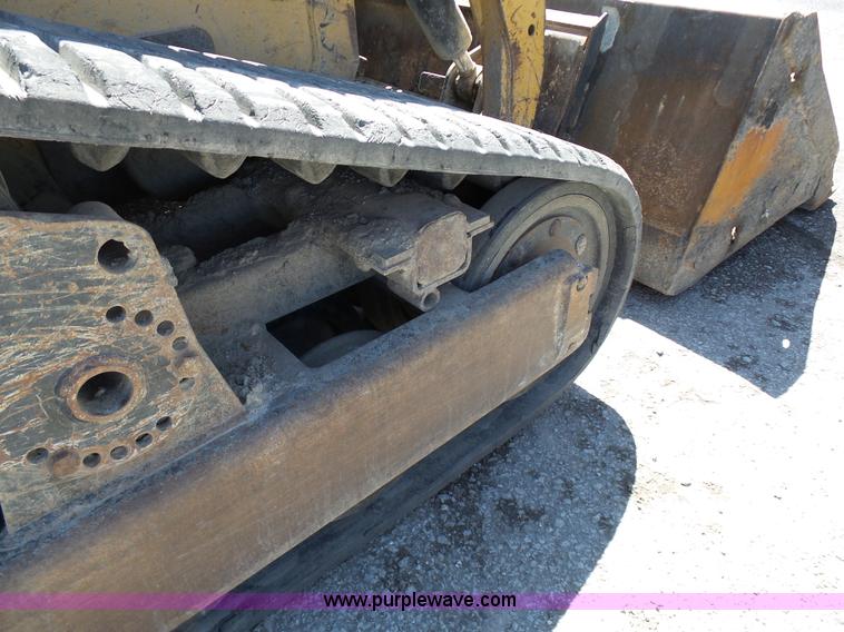 image for item L3161 2003 Caterpillar 277 skid steer