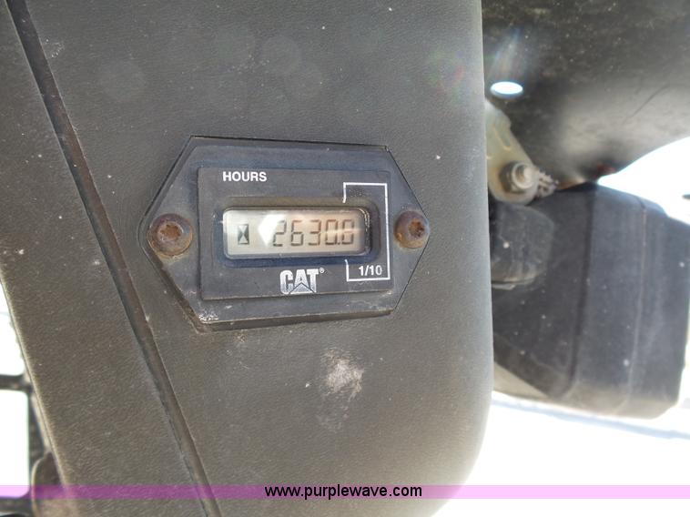 image for item L3161 2003 Caterpillar 277 skid steer
