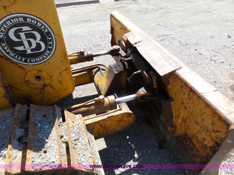 image for item L3162 International TD-8 Series E dozer