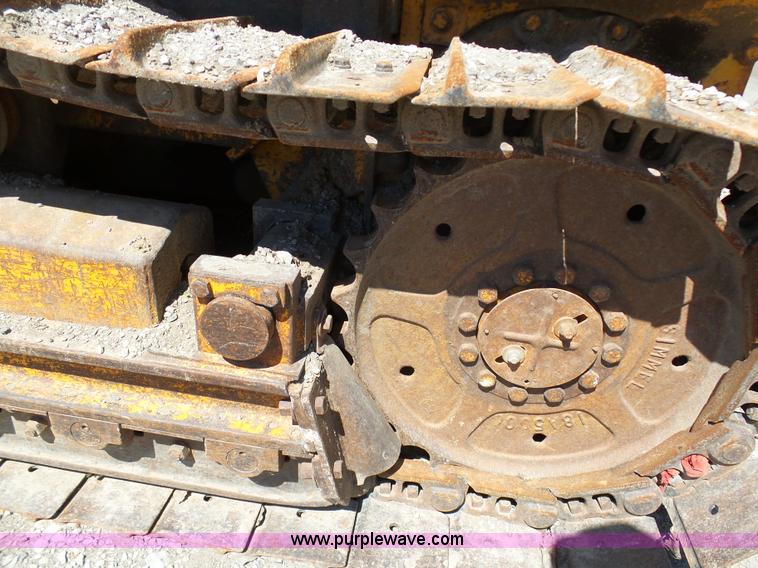 image for item L3162 International TD-8 Series E dozer
