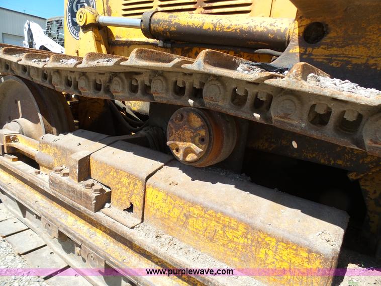 image for item L3162 International TD-8 Series E dozer