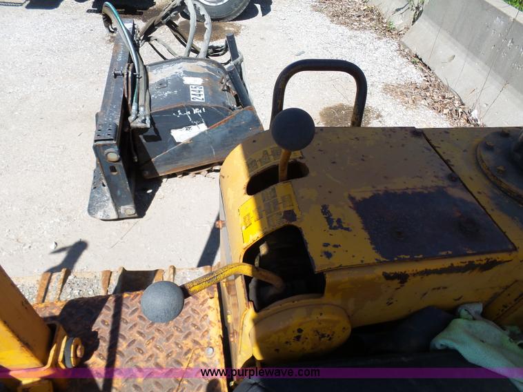 image for item L3162 International TD-8 Series E dozer