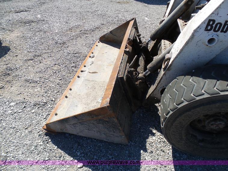image for item L3163 2004 Bobcat S300 skid steer