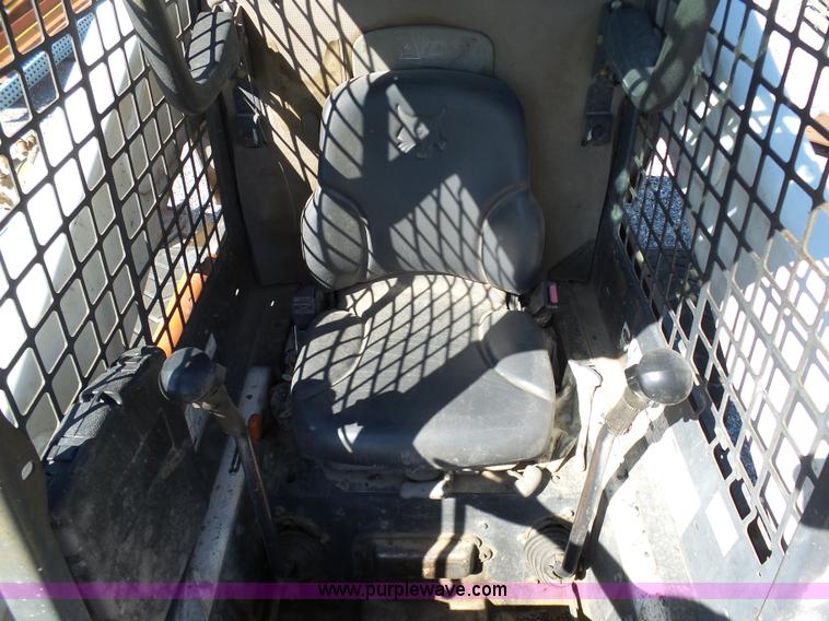 image for item L3163 2004 Bobcat S300 skid steer