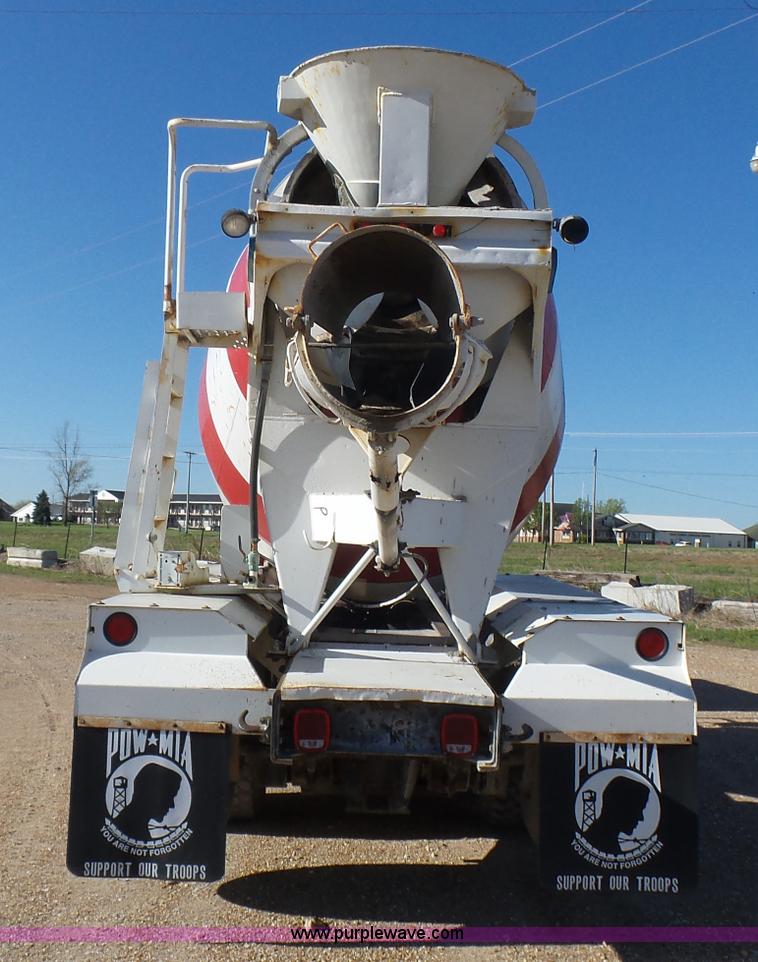 image for item L5495 1998 Mack DM600K mixer truck