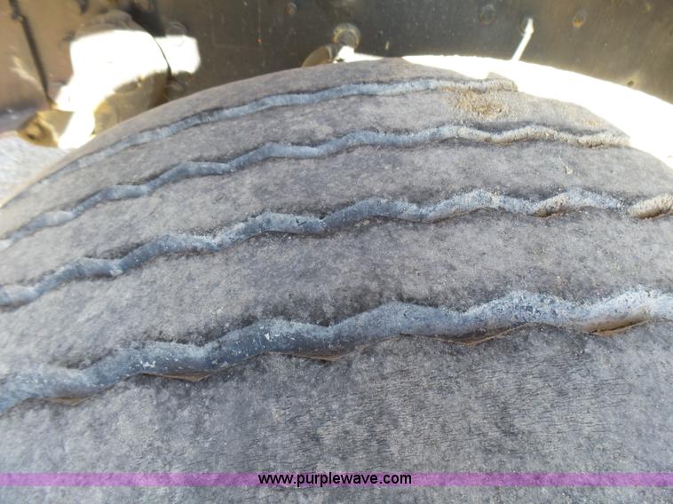 image for item L5495 1998 Mack DM600K mixer truck