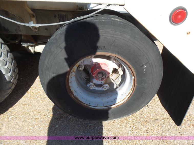 image for item L5495 1998 Mack DM600K mixer truck