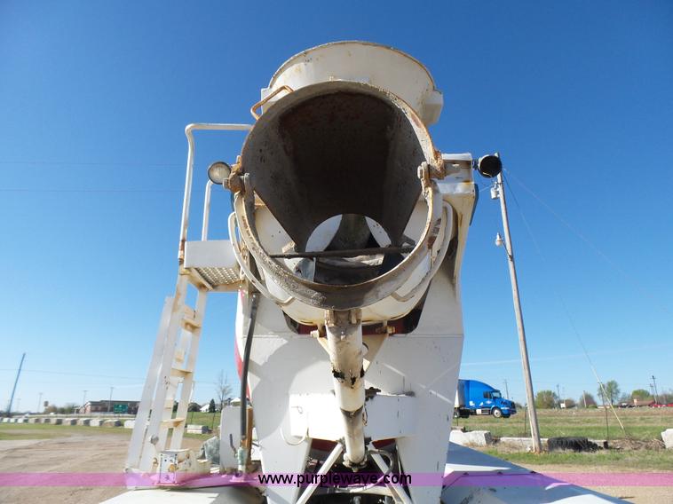 image for item L5495 1998 Mack DM600K mixer truck