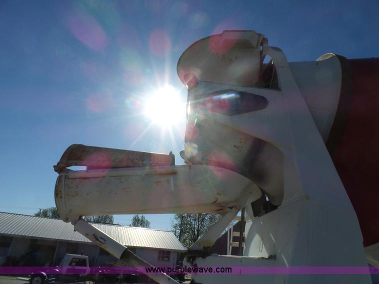 image for item L5495 1998 Mack DM600K mixer truck