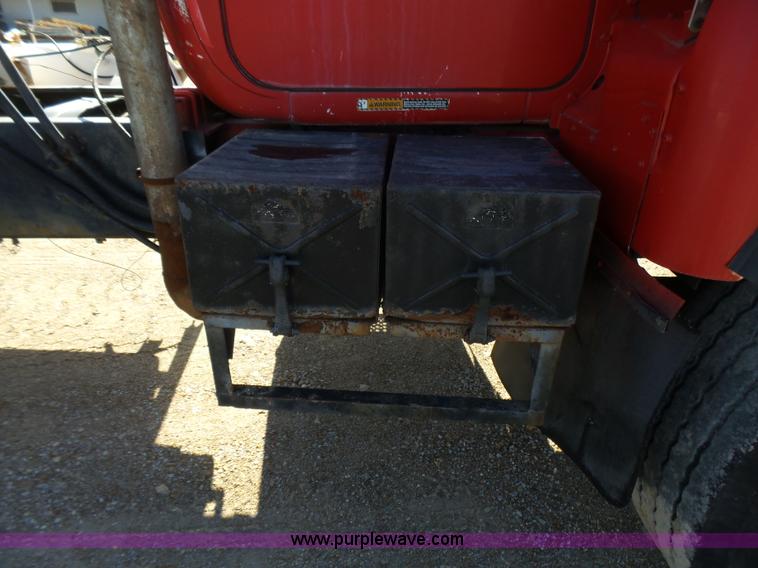 image for item L5495 1998 Mack DM600K mixer truck