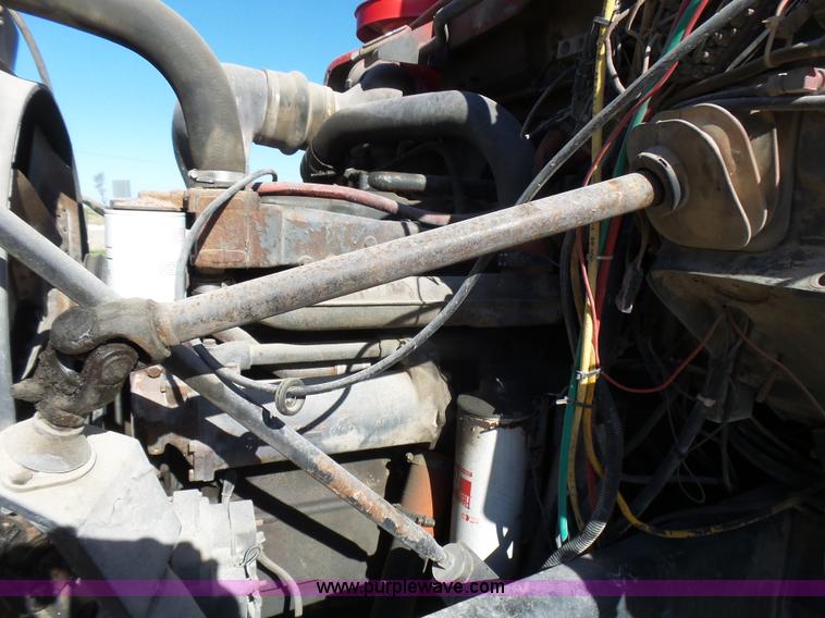 image for item L5495 1998 Mack DM600K mixer truck