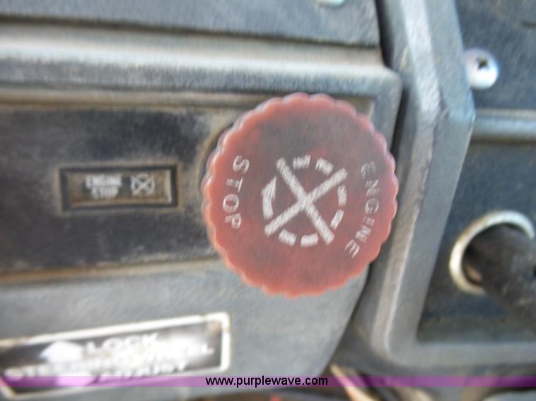 image for item L5495 1998 Mack DM600K mixer truck