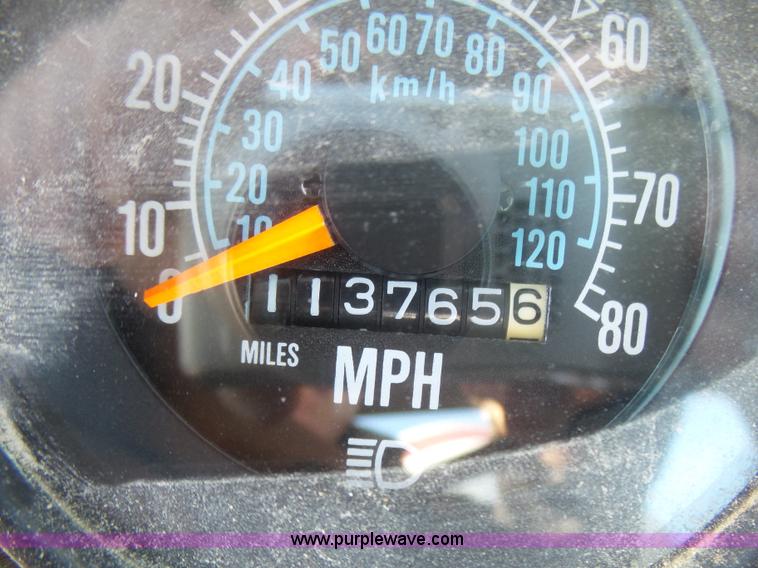 image for item L5495 1998 Mack DM600K mixer truck