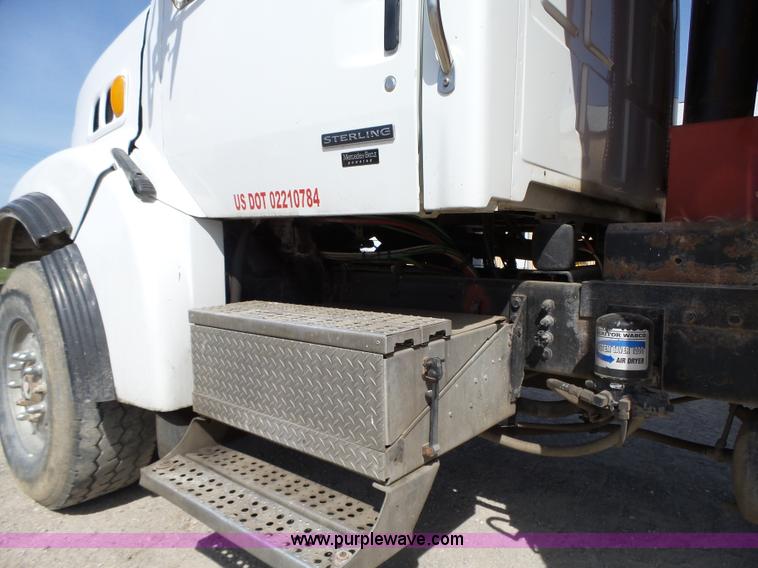 image for item L5699 2005 Sterling L8500 dump truck