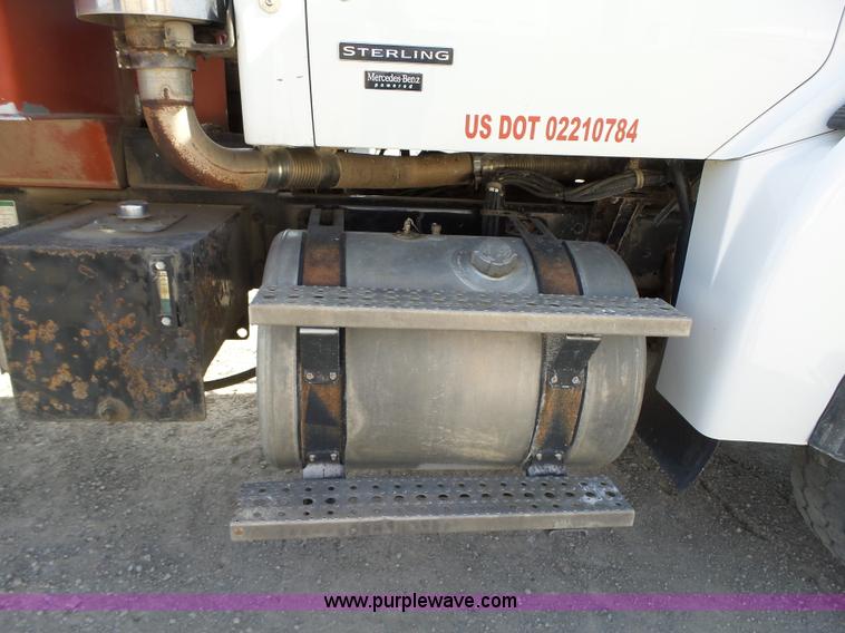 image for item L5699 2005 Sterling L8500 dump truck