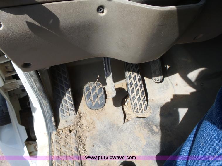 image for item L5699 2005 Sterling L8500 dump truck