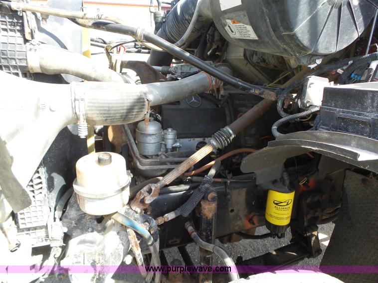 image for item L5699 2005 Sterling L8500 dump truck