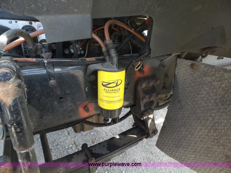 image for item L5699 2005 Sterling L8500 dump truck