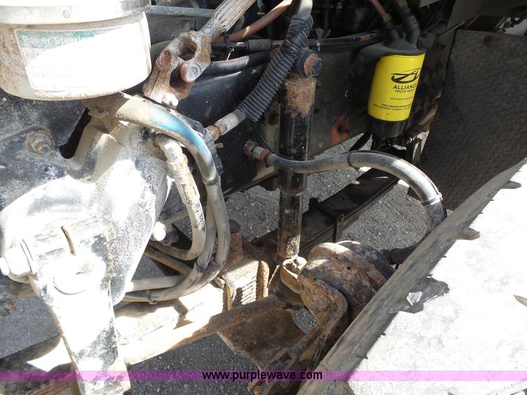 image for item L5699 2005 Sterling L8500 dump truck