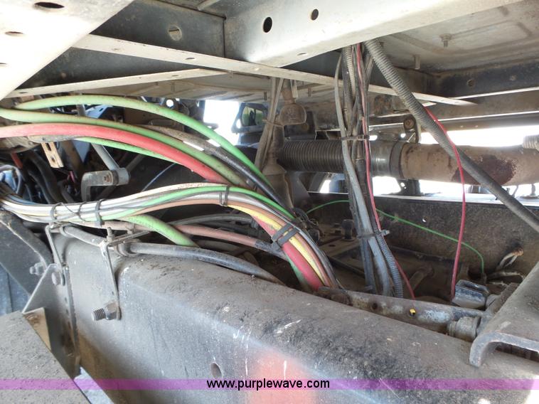 image for item L5699 2005 Sterling L8500 dump truck