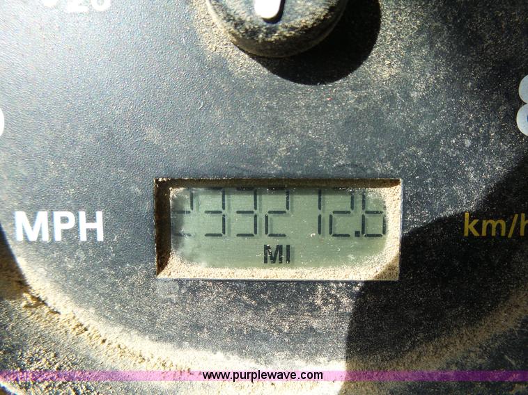 image for item L5699 2005 Sterling L8500 dump truck