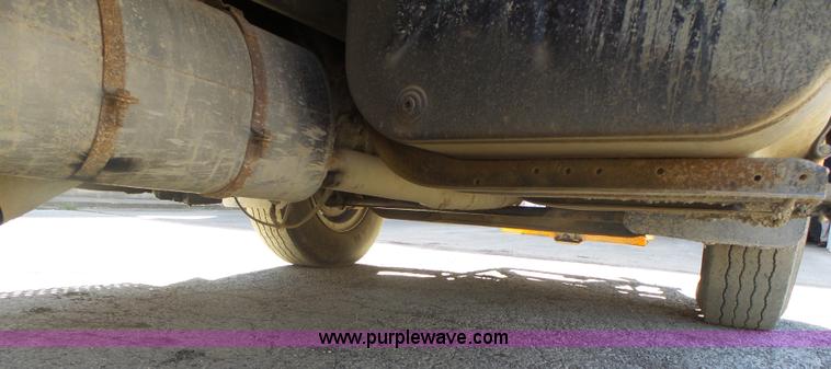 image for item L6005 1993 International 4900 dump truck