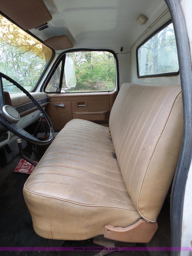 image for item L6327 1988 Chevrolet C70 bucket truck