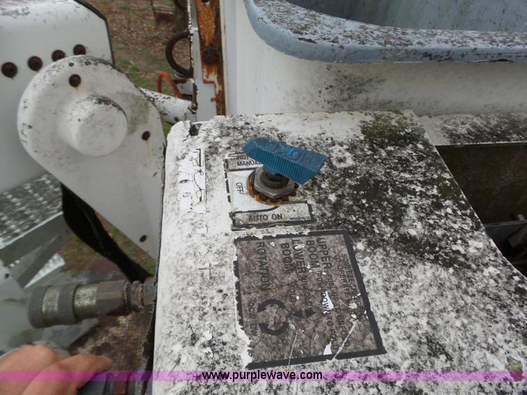 image for item L6327 1988 Chevrolet C70 bucket truck